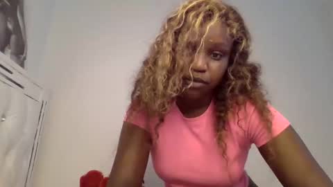 pretty_curvy99 online show from 03-27-26, 08:20
