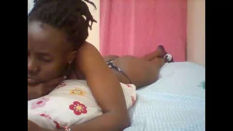 pretty_darya online show from 02-01-25, 09:54