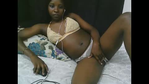 pretty online show from 04-25-26, 06:38