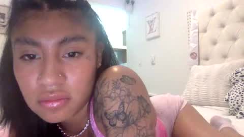 pretty_girl828687 online show from 04-03-26, 06:17
