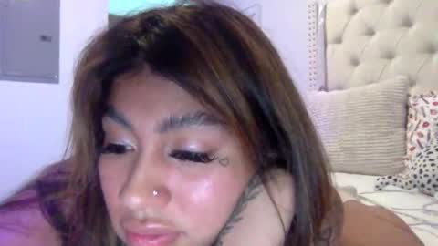 pretty_girl828687 online show from 04-29-26, 07:31