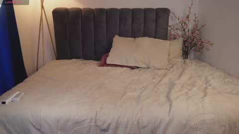 pretty_goddess online show from 07-27-26, 08:16