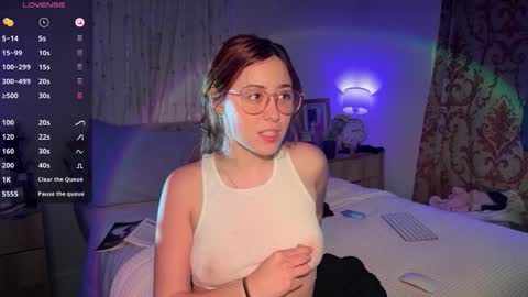 Snapshot of pretty_in_p1nk chatting on 12-06-24, 05:53 Sophie online show from 12-06-24, 05:53