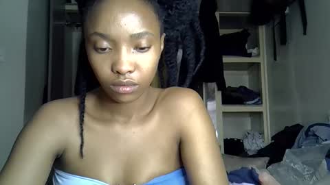 Snapshot of pretty_jazmine chatting on 09-11-25, 03:01 Jaz online show from 09-11-25, 03:01