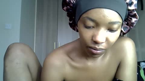 Snapshot of pretty_jazmine chatting on 09-24-25, 05:22 Jaz online show from 09-24-25, 05:22