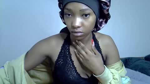 Snapshot of pretty_jazmine chatting on 10-19-25, 02:12 Jaz online show from 10-19-25, 02:12