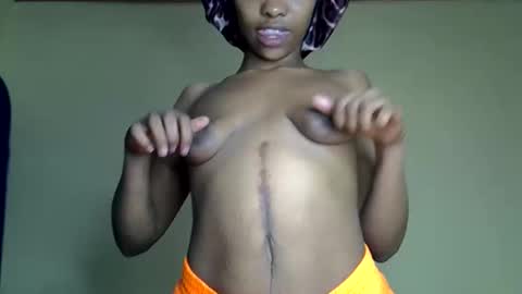 Snapshot of pretty_jazmine chatting on 10-24-25, 04:47 Jaz online show from 10-24-25, 04:47