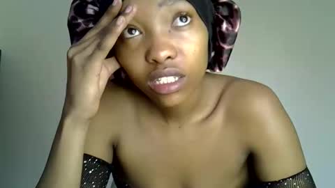 Snapshot of pretty_jazmine chatting on 10-26-25, 05:02 Jaz online show from 10-26-25, 05:02