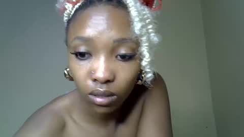 Snapshot of pretty_jazmine chatting on 11-04-25, 12:37 Jaz online show from 11-04-25, 12:37