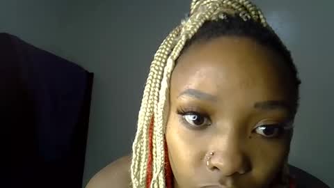 Snapshot of pretty_jazmine chatting on 11-14-25, 02:43 Jaz online show from 11-14-25, 02:43
