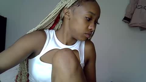 Snapshot of pretty_jazmine chatting on 11-16-25, 04:51 Jaz online show from 11-16-25, 04:51