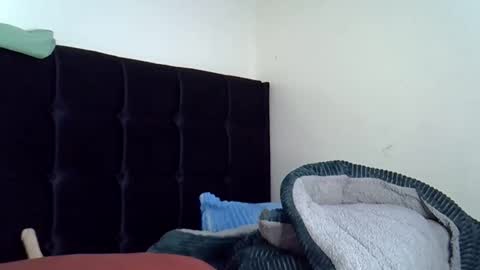 Snapshot of pretty_jazmine chatting on 11-23-25, 04:18 Jaz online show from 11-23-25, 04:18