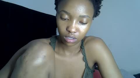 Snapshot of pretty_jazmine chatting on 11-25-25, 07:03 Jaz online show from 11-25-25, 07:03