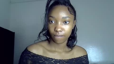 Snapshot of pretty_jazmine chatting on 12-14-25, 03:01 Jaz online show from 12-14-25, 03:01