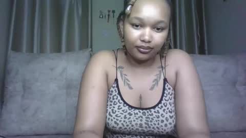 Snapshot of pretty_little_baibe chatting on 01-07-26, 09:50 Tracy online show from 01-07-26, 09:50