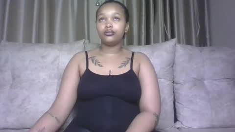 Snapshot of pretty_little_baibe chatting on 02-17-26, 11:55 Tracy online show from 02-17-26, 11:55
