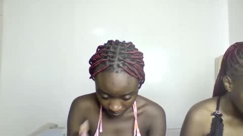 Snapshot of pretty_luv1 chatting on 03-19-26, 09:52 pretty luv1 online show from 03-19-26, 09:52