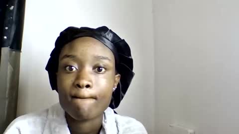Snapshot of pretty_luv1 chatting on 06-03-26, 08:36 pretty luv1 online show from 06-03-26, 08:36
