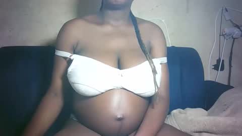 pretty_milan online show from 03-10-26, 08:25