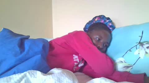 Snapshot of pretty_petite_ebony chatting on 12-23-24, 07:38 pretty_petite_ebony online show from 12-23-24, 07:38