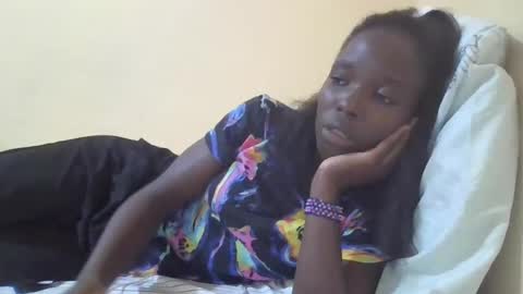 Snapshot of pretty_petite_ebony chatting on 01-13-25, 10:35 pretty_petite_ebony online show from 01-13-25, 10:35