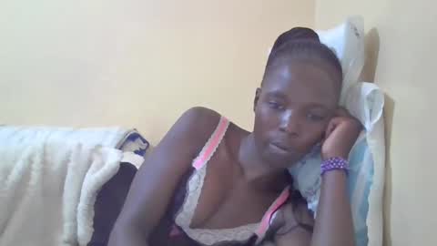 Snapshot of pretty_petite_ebony chatting on 01-22-25, 01:53 pretty_petite_ebony online show from 01-22-25, 01:53