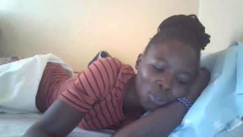 Snapshot of pretty_petite_ebony chatting on 02-15-25, 07:49 pretty_petite_ebony online show from 02-15-25, 07:49