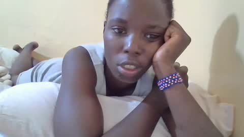 Snapshot of pretty_petite_ebony chatting on 03-03-25, 04:47 pretty_petite_ebony online show from 03-03-25, 04:47