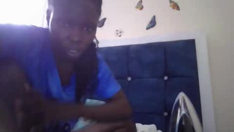 Snapshot of pretty_petite_ebony chatting on 09-24-25, 08:39 pretty_petite_ebony online show from 09-24-25, 08:39