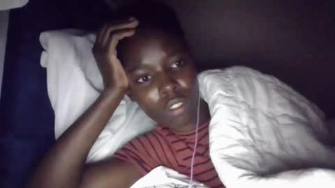 Snapshot of pretty_petite_ebony chatting on 10-30-25, 03:24 pretty_petite_ebony online show from 10-30-25, 03:24