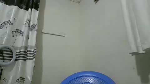 Snapshot of pretty_petite_ebony chatting on 11-17-25, 09:31 pretty_petite_ebony online show from 11-17-25, 09:31