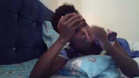 Snapshot of pretty_petite_ebony chatting on 11-21-25, 07:51 pretty_petite_ebony online show from 11-21-25, 07:51