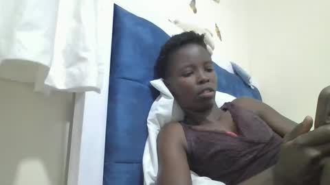 Snapshot of pretty_petite_ebony chatting on 11-26-25, 03:07 pretty_petite_ebony online show from 11-26-25, 03:07