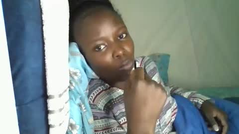 pretty_petite_ebony online show from 03-16-26, 01:33