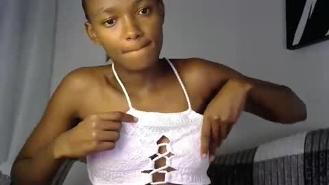 Pretty doll online show from 04-24-26, 01:19