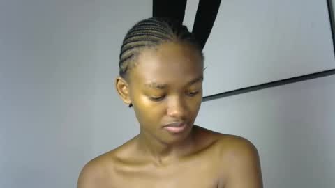 Snapshot of pretty_queennie chatting on 04-30-26, 12:55 Pretty doll online show from 04-30-26, 12:55