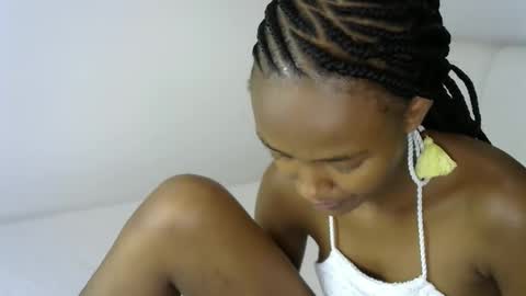 Snapshot of pretty_queennie chatting on 05-20-26, 07:09 Pretty doll online show from 05-20-26, 07:09