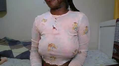 Snapshot of pretty_shila chatting on 09-29-25, 07:30 pretty_shila online show from 09-29-25, 07:30
