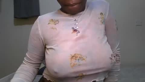 Snapshot of pretty_shila chatting on 10-15-25, 02:50 pretty_shila online show from 10-15-25, 02:50