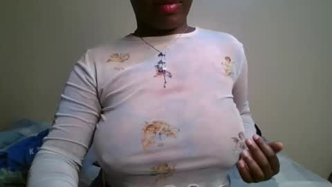 Snapshot of pretty_shila chatting on 10-21-25, 10:43 pretty_shila online show from 10-21-25, 10:43