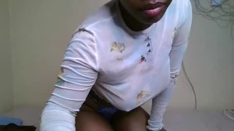Snapshot of pretty_shila chatting on 10-23-25, 06:17 pretty_shila online show from 10-23-25, 06:17