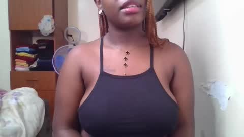 pretty_shila online show from 04-27-26, 12:36