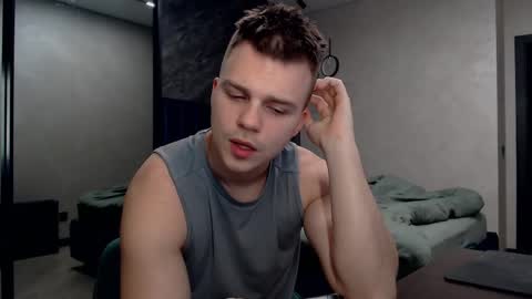 Justin online show from 03-03-25, 01:31