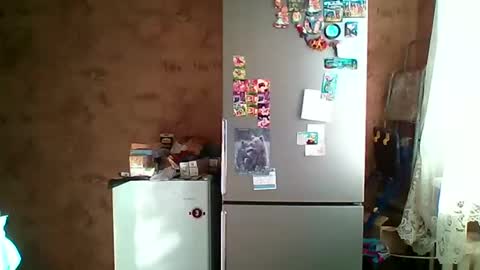 Snapshot of prettybella_7 chatting on 06-09-26, 03:51 Bella online show from 06-09-26, 03:51