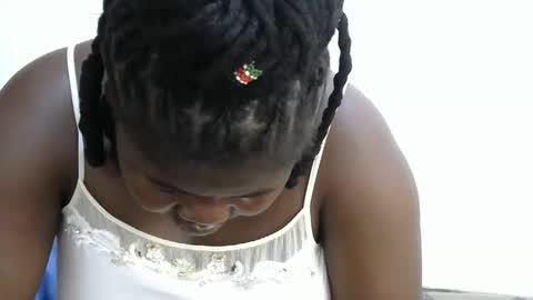 prettybooty1 online show from 09-23-25, 06:27