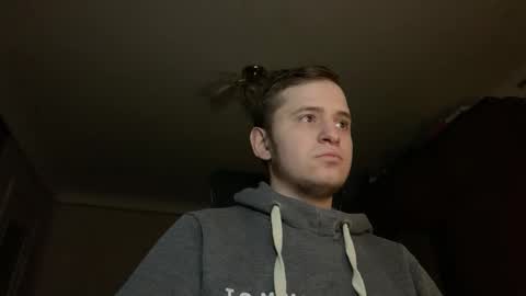 prettyboyhot01 online show from 01-22-25, 06:52