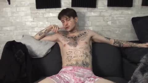 pretty boy online show from 01-01-25, 04:29