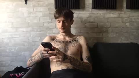 pretty boy online show from 01-08-25, 05:26