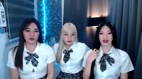 ASHLEY online show from 01-22-25, 06:52