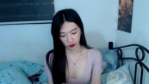 ASHLEY online show from 12-17-25, 03:18